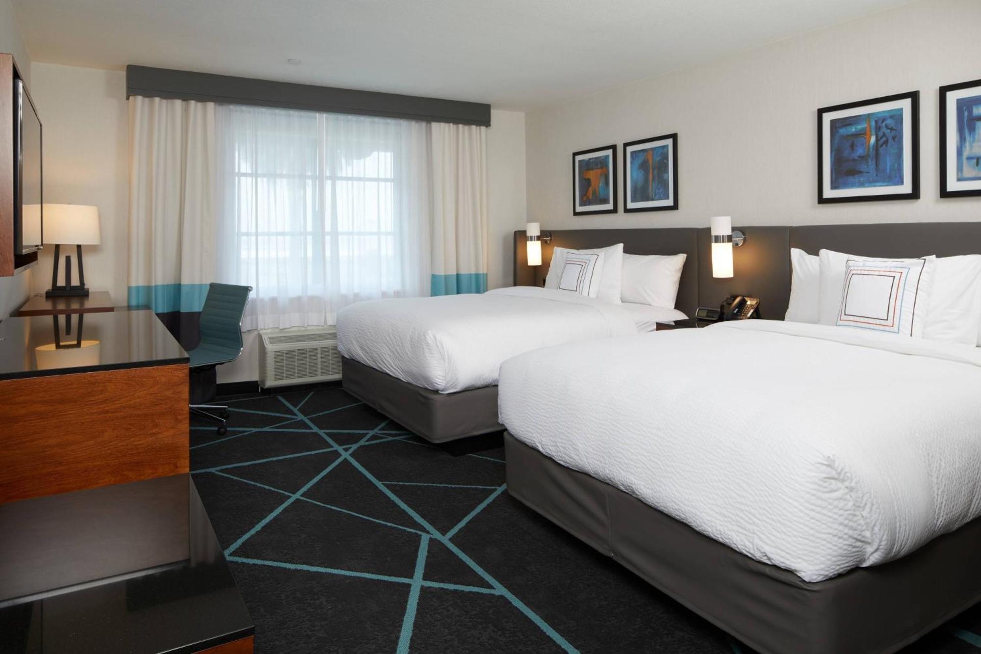 Fairfield Inn & Suites By Marriott Camarillo Exterior photo